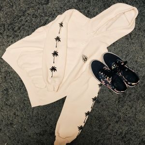 BLUSH PINK BILLABONG LIGHTWEIGHT SWEATSHIRT